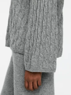 Cashmere-Wool Cable-Knit Jumper