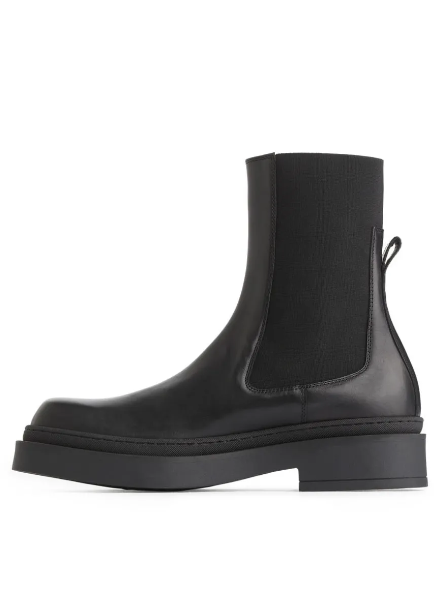 Chunky Chelsea Boots