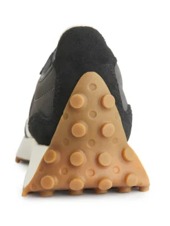 New Balance 327 Trainers