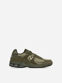 New Balance 2002R Trainers