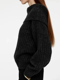 Off-Shoulder Rib Jumper