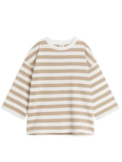 Oversized Long-Sleeved T-Shirt