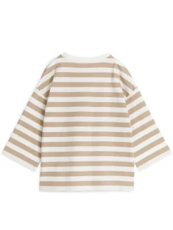 Oversized Long-Sleeved T-Shirt