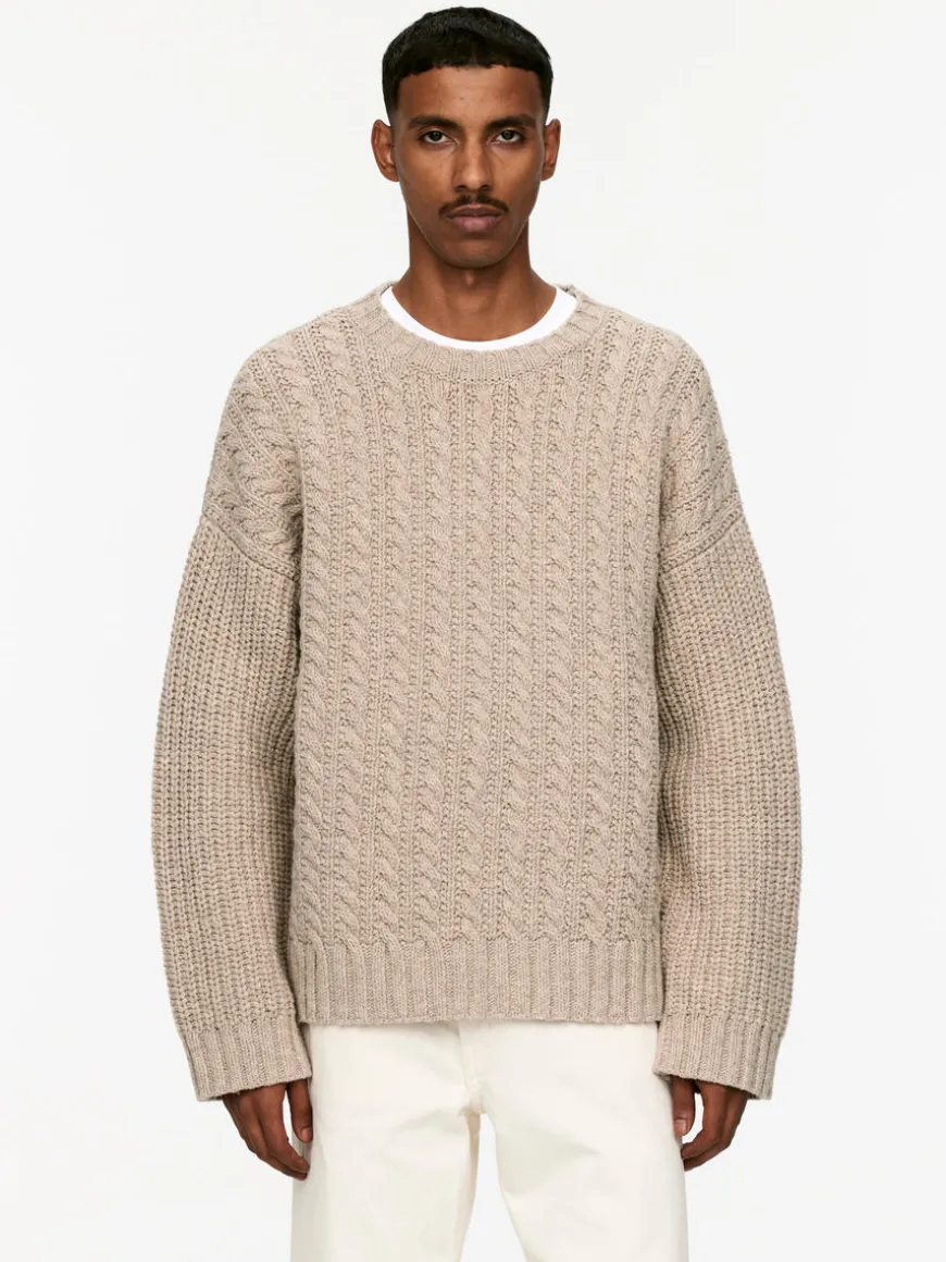 Relaxed Cable-Knit Jumper