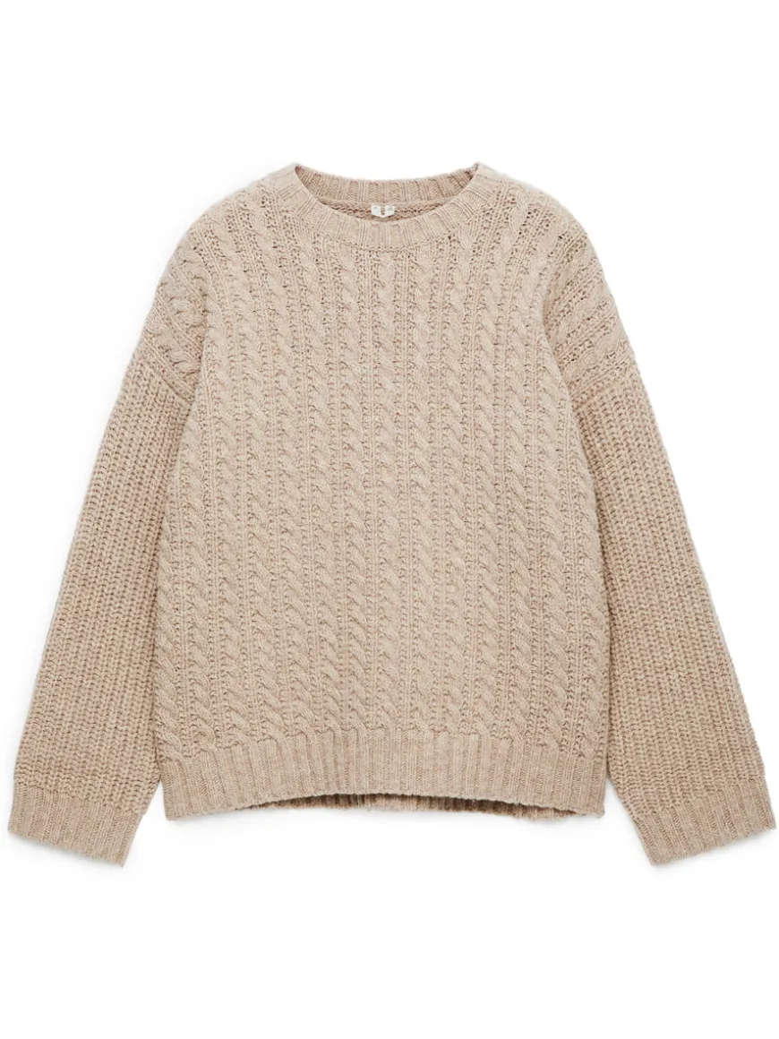 Relaxed Cable-Knit Jumper