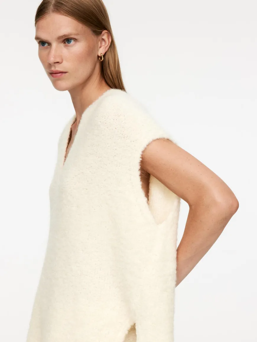 Reverse-Knit Vest