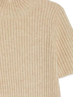 Rib Roll-Neck Top