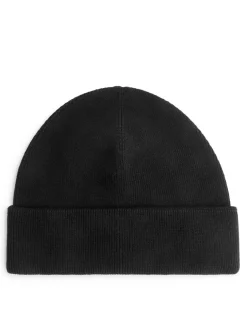 Ribbed Beanie