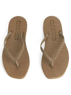 Sleepers Tapered Flip Flops