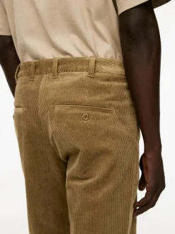 Straigh-Fit Corduroy Chinos
