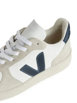 Veja V-10 Trainers