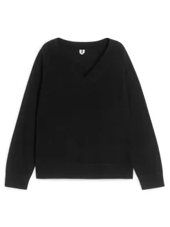 V-Neck Merino Jumper